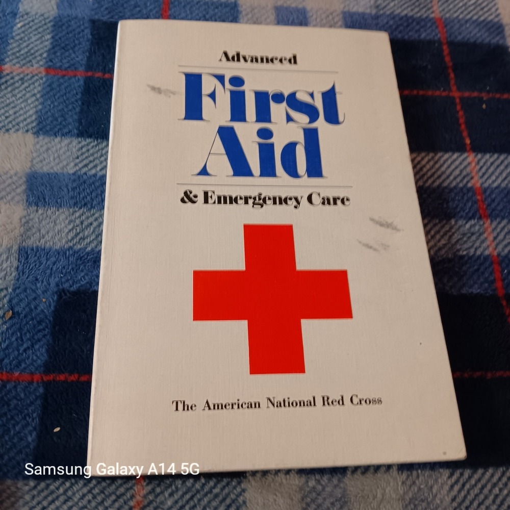 AMERICAN RED CROSS Advanced First Aid Emergency Care 1973 Vintage Paperback Book